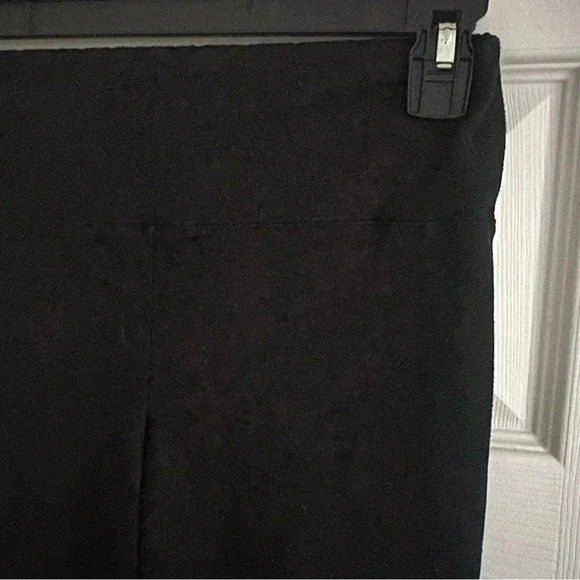 Size M Aritzia Golden Black Stretchy Pants - Picture 3 of 4